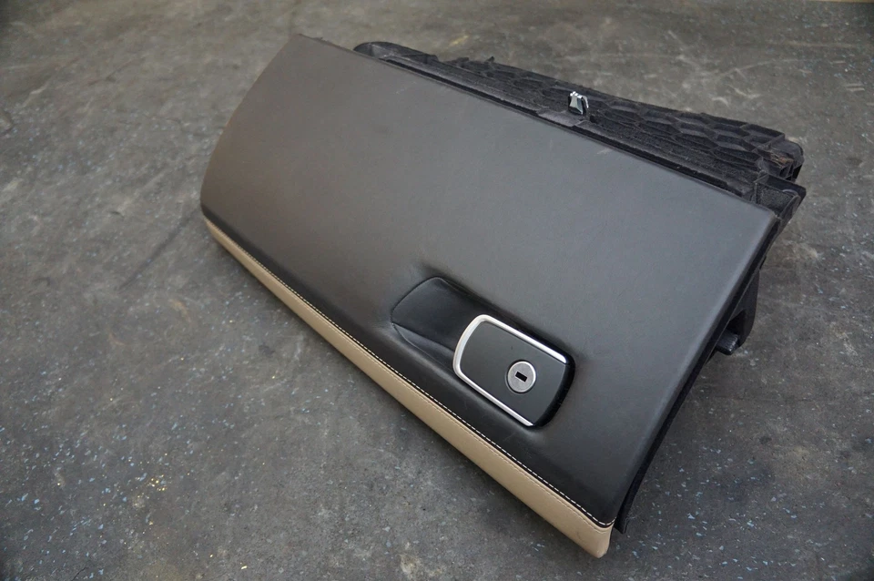 Conjunto de compartimento Dash Glovebox 51168057547 fabricante de equipamento original BMW M3 M4 F80 F82 F83 2014-19 - Imagem 2 de 4