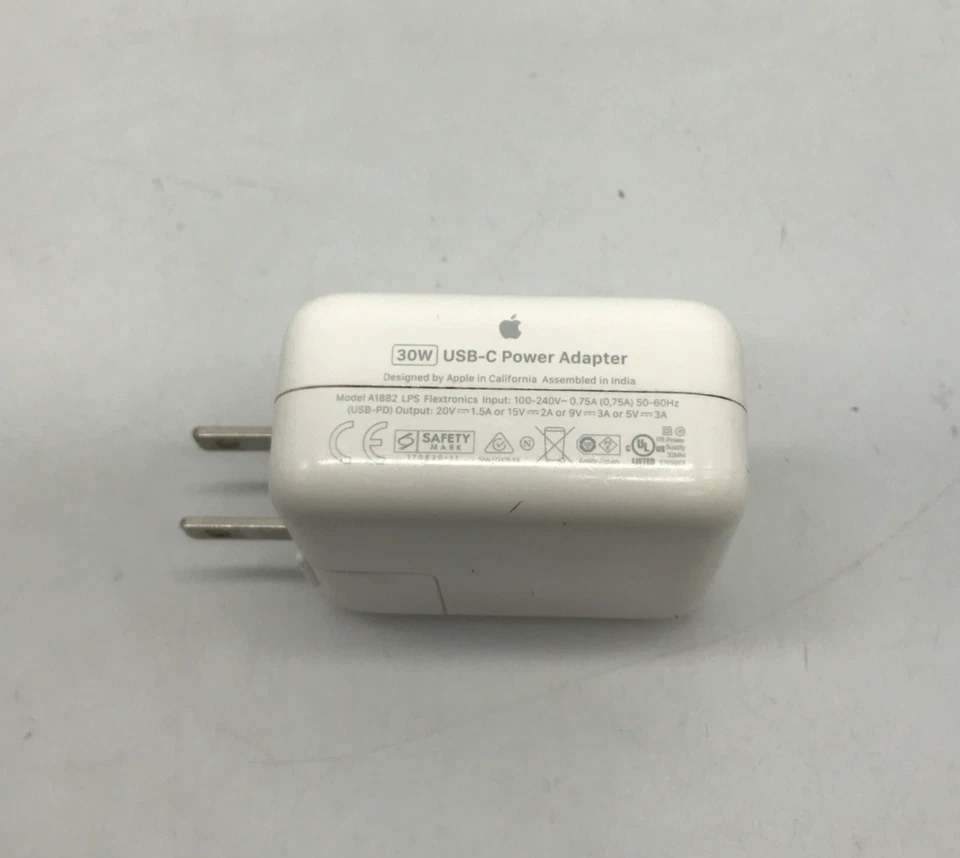 Adaptador de corriente USB-C original OEM Apple 30W - USADO - A1882 - Precio por volumen - Foto 2 de 4
