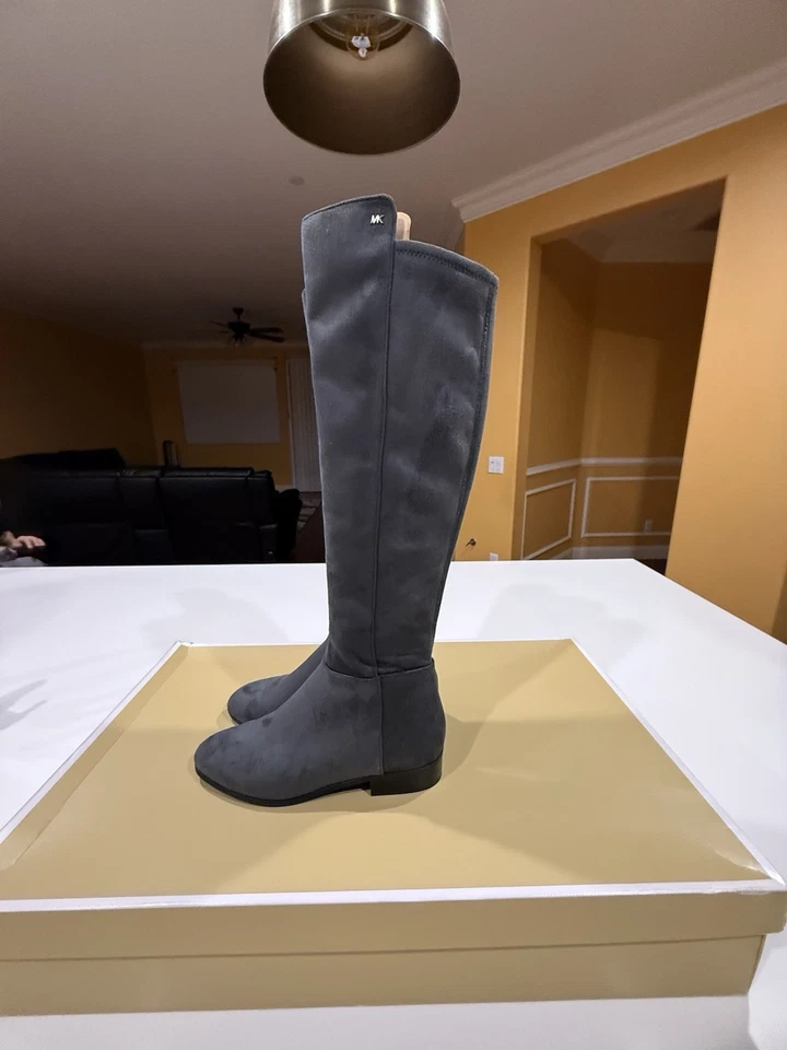 Bota Plana Michael Kors Bromley - Gamuza Gris - Para Mujer 7M Foto 4 de 4