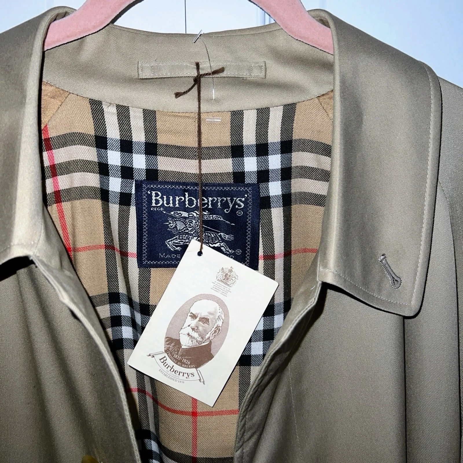 Burberry — Burberrys' London Trench Coat Men’s Eu 54R Us 44 beige-green New Tags Nova Check