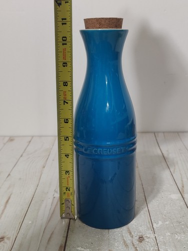 Le Creuset Water Carafe Marseille Blue 750 ml With Cork - Picture 12 of 12