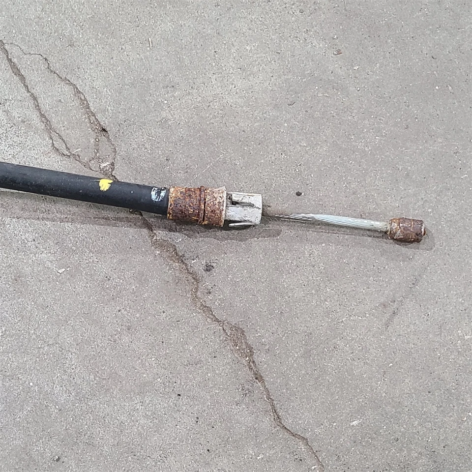 96-98 Mustang Cobra Rear End 8.8 Differential Axle Assembly 3.27 Ratio Aa7422 - Image 3 of 4