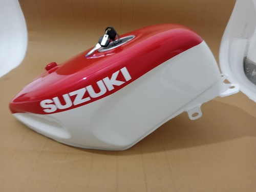 Suzuki RGV250 vj22 1991 -1994 Red & White Painted Steel Petrol Tank + Cap |Fit - Picture 3 of 24