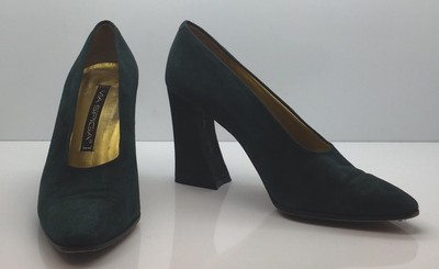 hunter green suede pumps