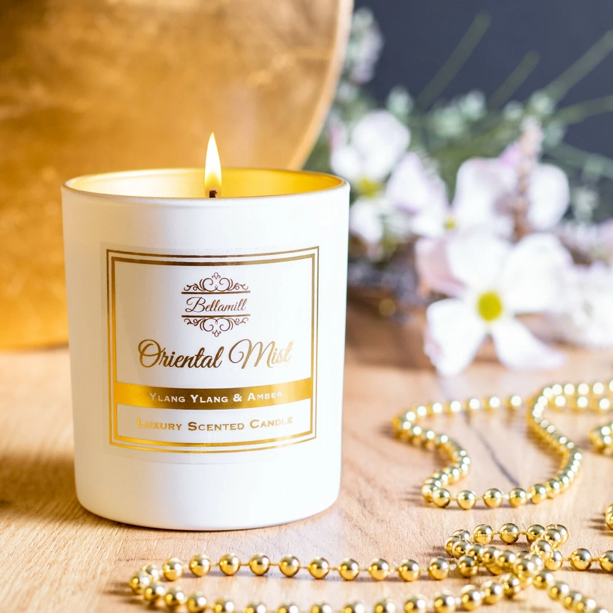 Luxury scented candle 100 Natural in Ylang Ylang Amber fragrance soy wax 220g