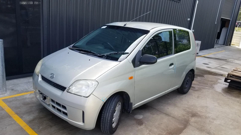 DAIHATSU CHARADE LEFT FRONT POWER DOOR LOCK MECH, 07/03-07/05 *0000100465* - image 2 of 2