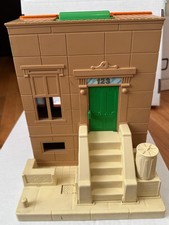 Vintage Playskool 123 1-2-3 Sesame Street Playset Hooper's Store 1984 w/ figures
