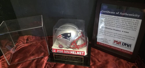 Tom Brady AUTO Mini Helmet NE. Patriots 🔥*PSA / DNA* SIGNED🔥W/CASE AUTOGRAPH