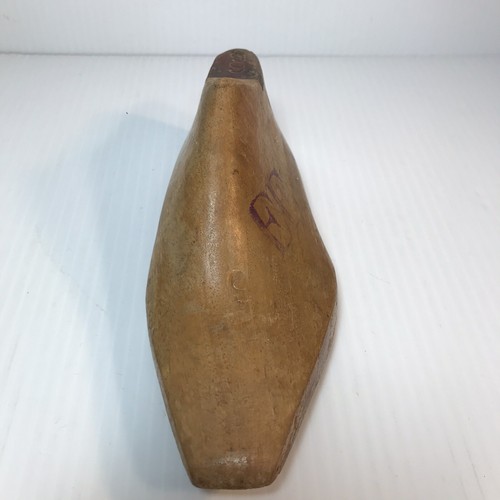 Vtg / Antique Wood Shoe Form Child Size EE Metal Heel Pointed Toe Cobbler - Picture 7 of 11
