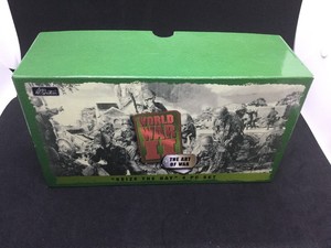 britains lead soldiers boxed