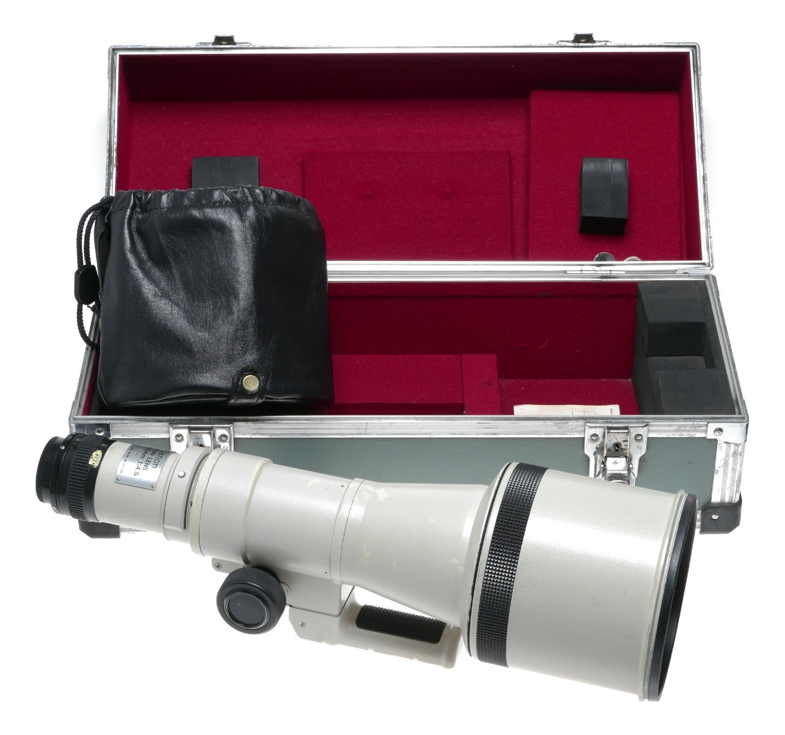 Canon FD 600mm 1:4.5 lens Prime vintage SLR 4.5/600 cased with caps