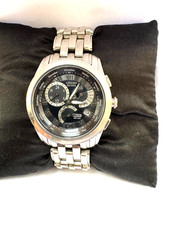 Citizen Herren Eco Drive Calendar 100 MT WR Armband Uhr E-870 mit Mängeln