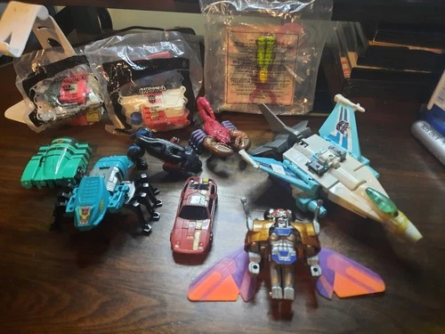 LOT OF 10 TRANSFORMERS G1, G2 Mcdonald's