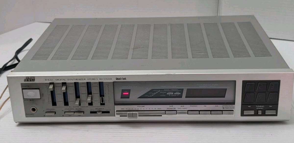 READ Vintage JVC Digital Equializer Synthesizer Stereo Receiver R