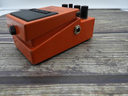 BOSS MD-2 Mega Distortion Guitar Effects Pedal from japan - Picture 3 of 10