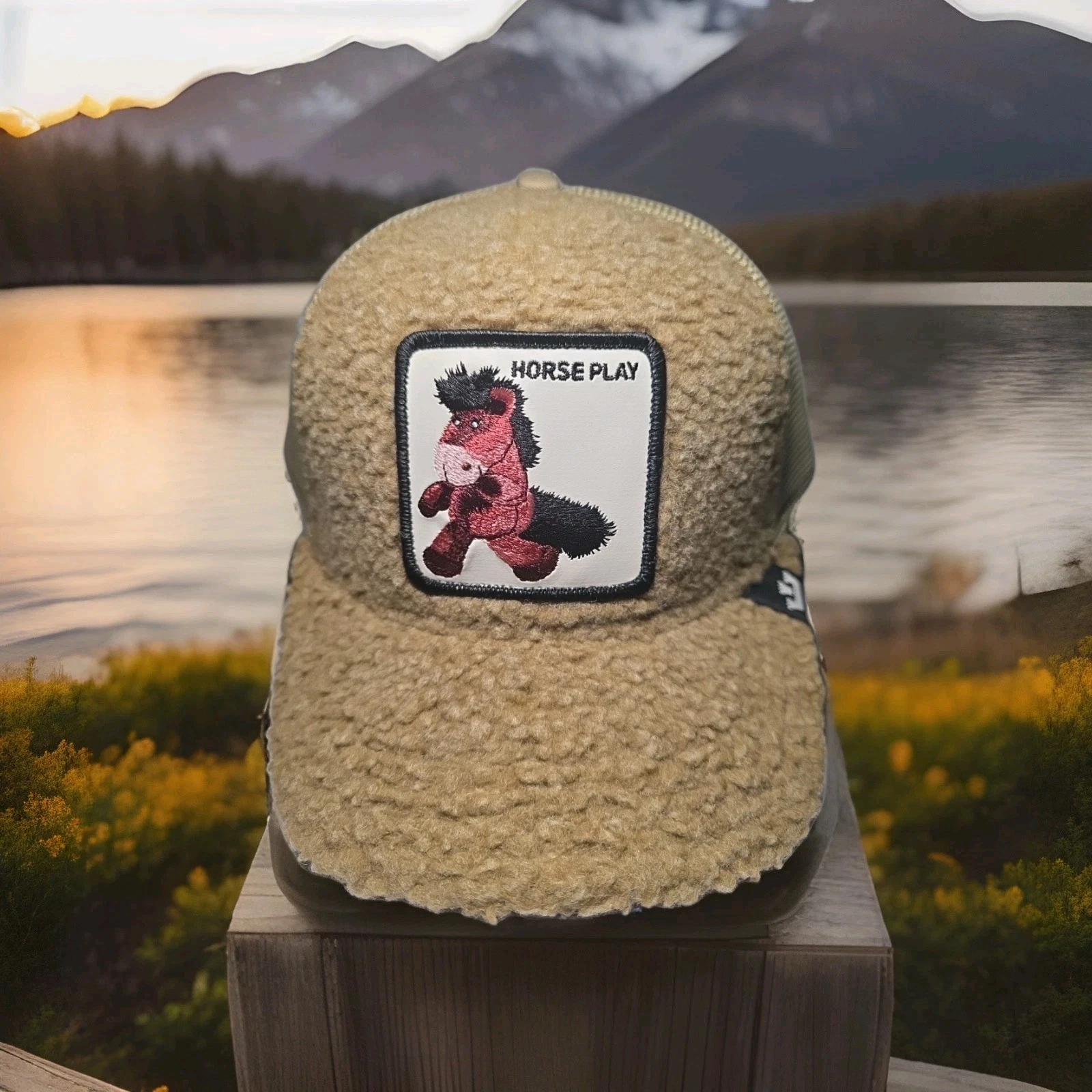 Goorin Bros “HORSE PLAY” Stuffed Trucker Hat CAP–Sherpa Fabric Front & Brim–NWOT