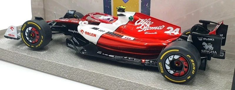 Solido escala 1/18 Diecast S1810202 - Alfa Romeo C42 F1 Canadá GP Z.Guanyu 2022 Foto 2 de 4