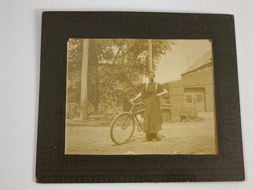 VINTAGE BLACK & WHITE/SEPIA TONE MOUNTED PHOTOGRAPH OF BLACKSMITH & BICYCLE - Picture 4 of 8