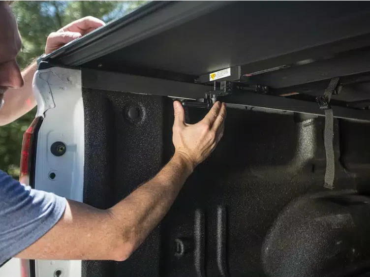 Gator Tri-Fold Pro Cover Fits 2014-2018 Silver/Sierra(19 Limited)1500 5'8" SALE Foto 4 de 4