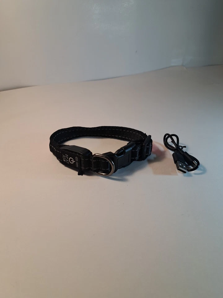 RED Led Dog Collar Safety, Night Collar Flashing Light Up, Battery OPERATED, NEW - Image 2 of 4