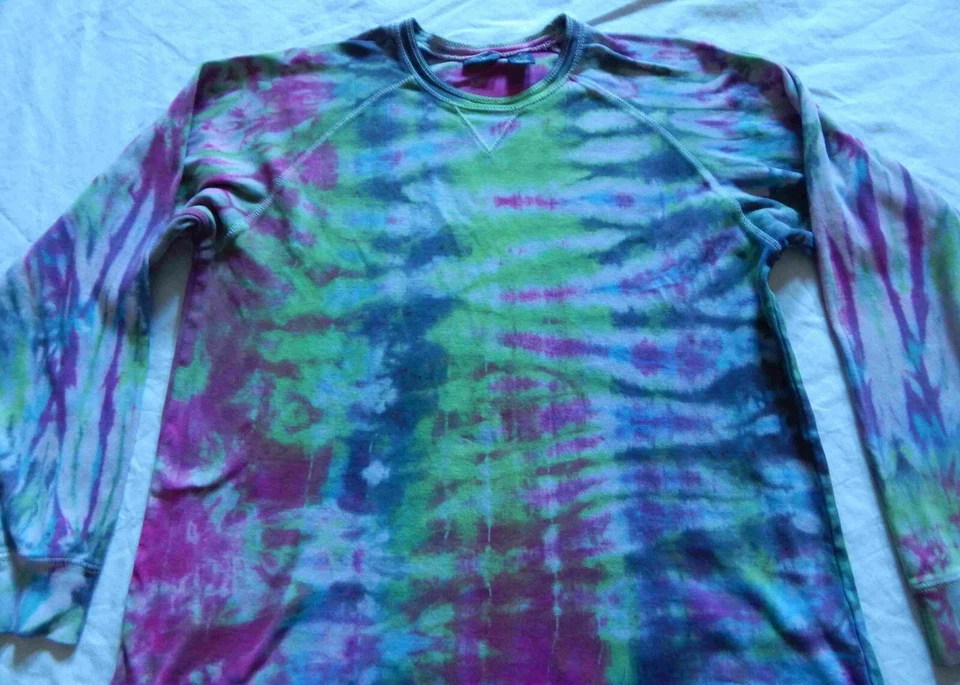Suéter Tie Dye Verde Negro Rosa Púrpura Cuello Redondo - Mediano Para Hombre Algodón Hecho a Mano Foto 3 de 4