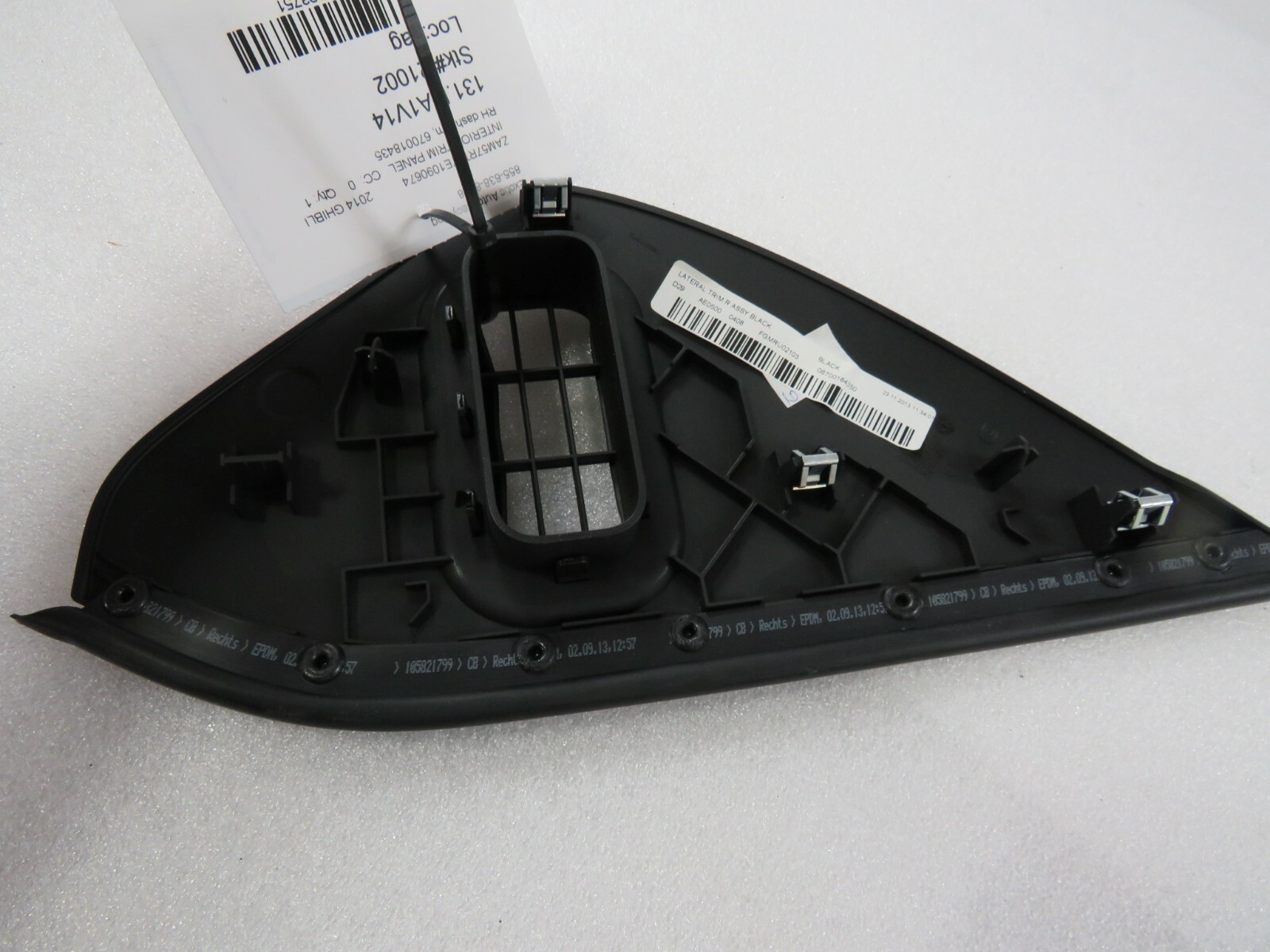 Maserati Ghibli, RH, Right, Dash End Interior Trim Panel, Used, P/N 670018435