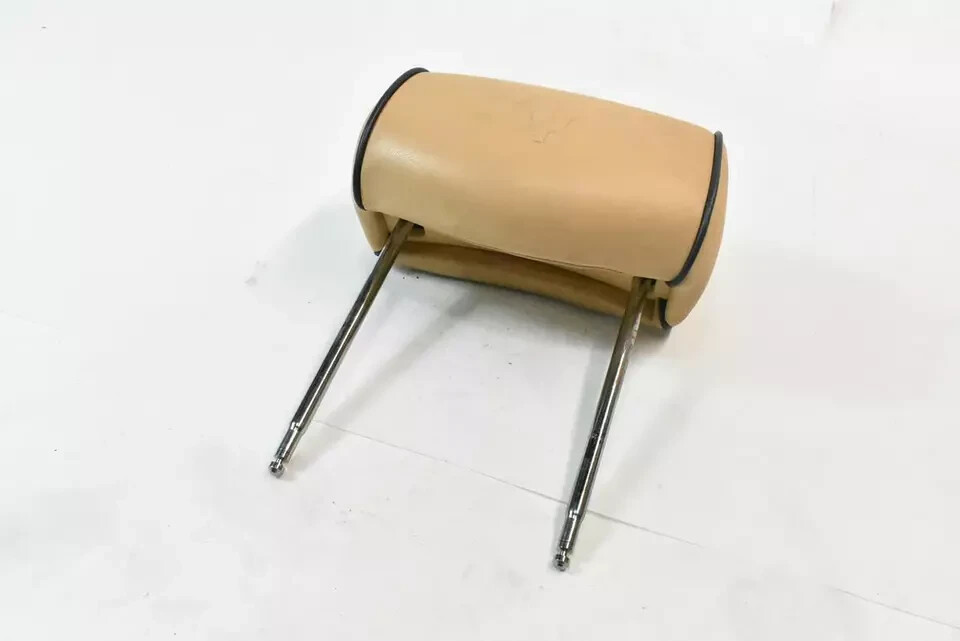 03-13 Maserati Quattroporte M139 Front Right or Left Seat Headrest Head Rest OEM