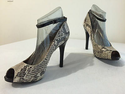 BCBGeneration Peep Toe Strappy Pumps Heels Off-White/Taupe Faux Snakeskin  10B/40