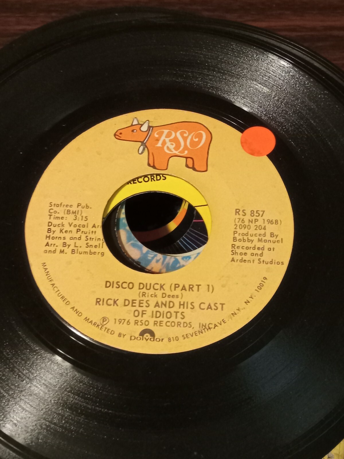 Rick Dees and his Cast of Idiots - Disco Duck - RSO  (RC94) 45