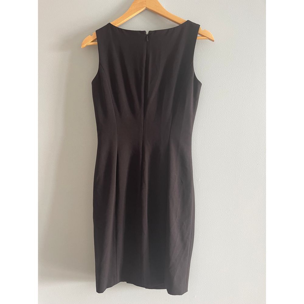 Elegant Black Sleeveless Dress with Gathered Waist Detail vening Wear thumbnail 3