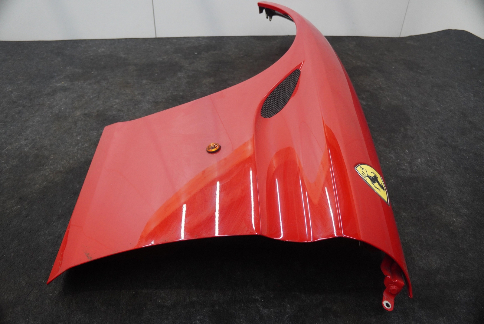 Front Left Driver Side Fender Wing Panel 85036611 Ferrari California T 2015-18