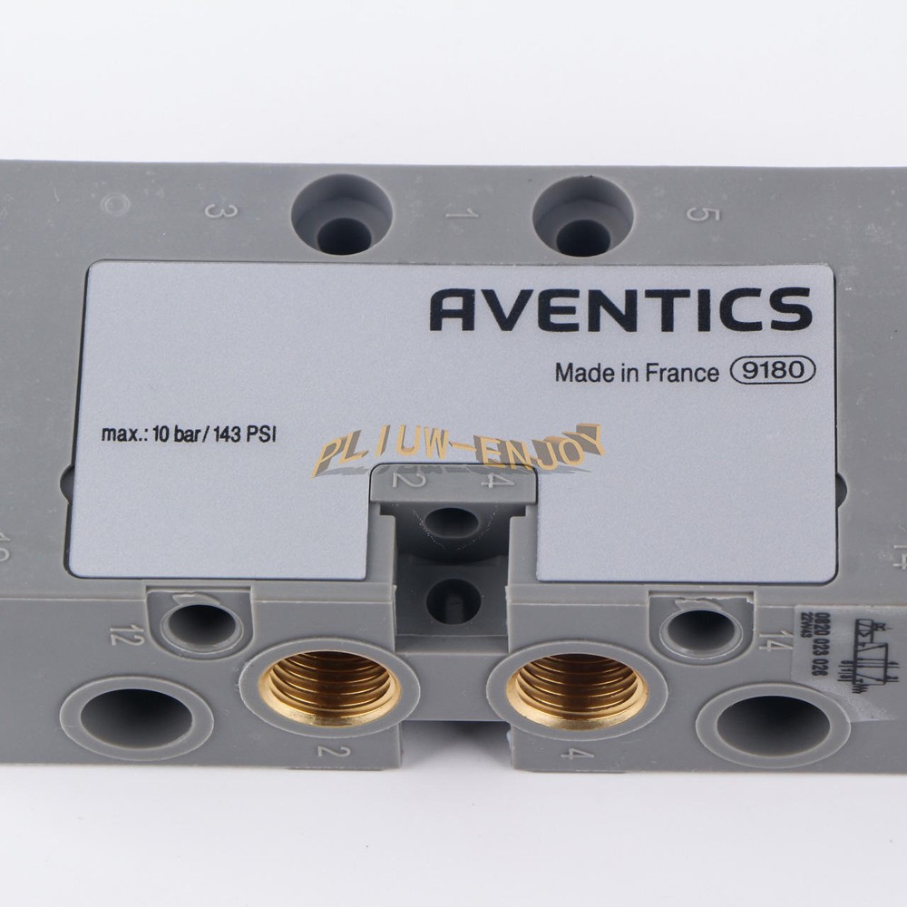 1PCS Aventics 0820023026 Pneumatic Directional Valve New