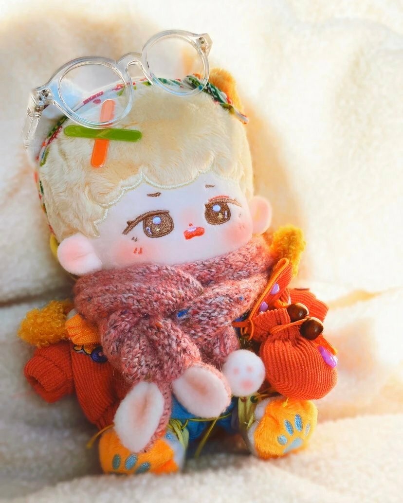 20cm KPOP Bangtan Boy Plush Peach Haki Doll MIN YOONGI Original