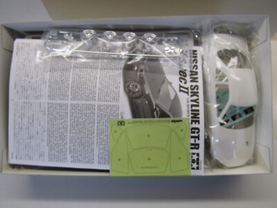 Tamiya 1:24 Scale Nissan Skyline GT-R (R34) V-Spec ll Model Kit