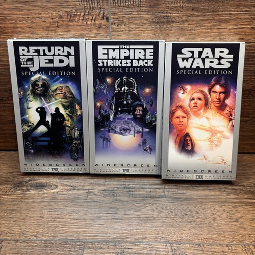 Star Wars Trilogy Gold Special Edition, And Episode 1 & 2 Vhs Collectibles  - Picture 5 of 9
