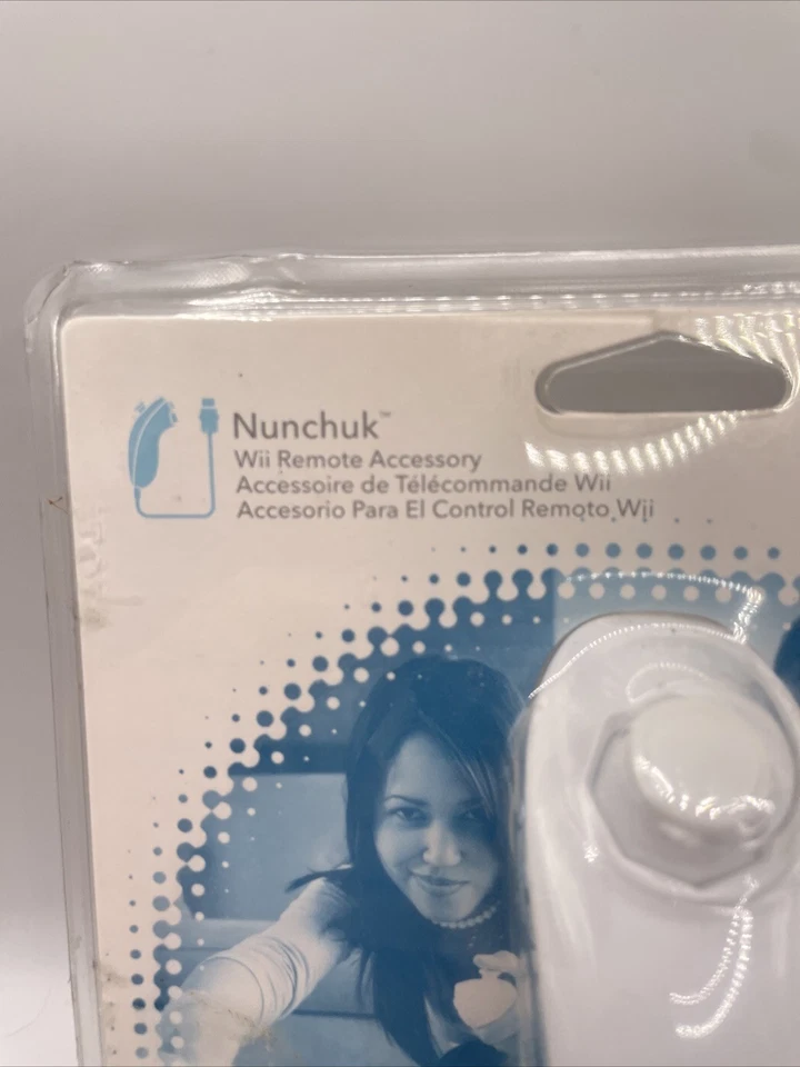 Nintendo OEM Wii Nunchuk Controller Genuine White RVL FW USZ NiB New Sealed - Image 2 of 4