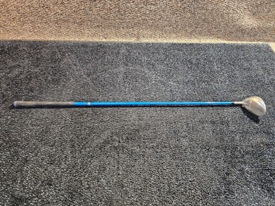 Strata 3 Wood Fairway Golf Club   Blue Shaft, 43.5'' Overall Length  Left Handed