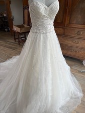 Gorgeous Ian Stuart Wedding Dress Size 8 Covered in Pearls!