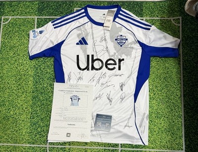 COMO 2026 JERSEY Autographed Team With Photo Proof And Coa Autograph 16 Signatures
