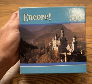 RoseArt Encore 500 Piece Puzzle Castle 10 3/4” ”NEW
