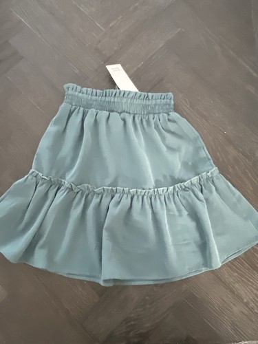 BNWT Tiered Women’s Skirt - Picture 3 of 3