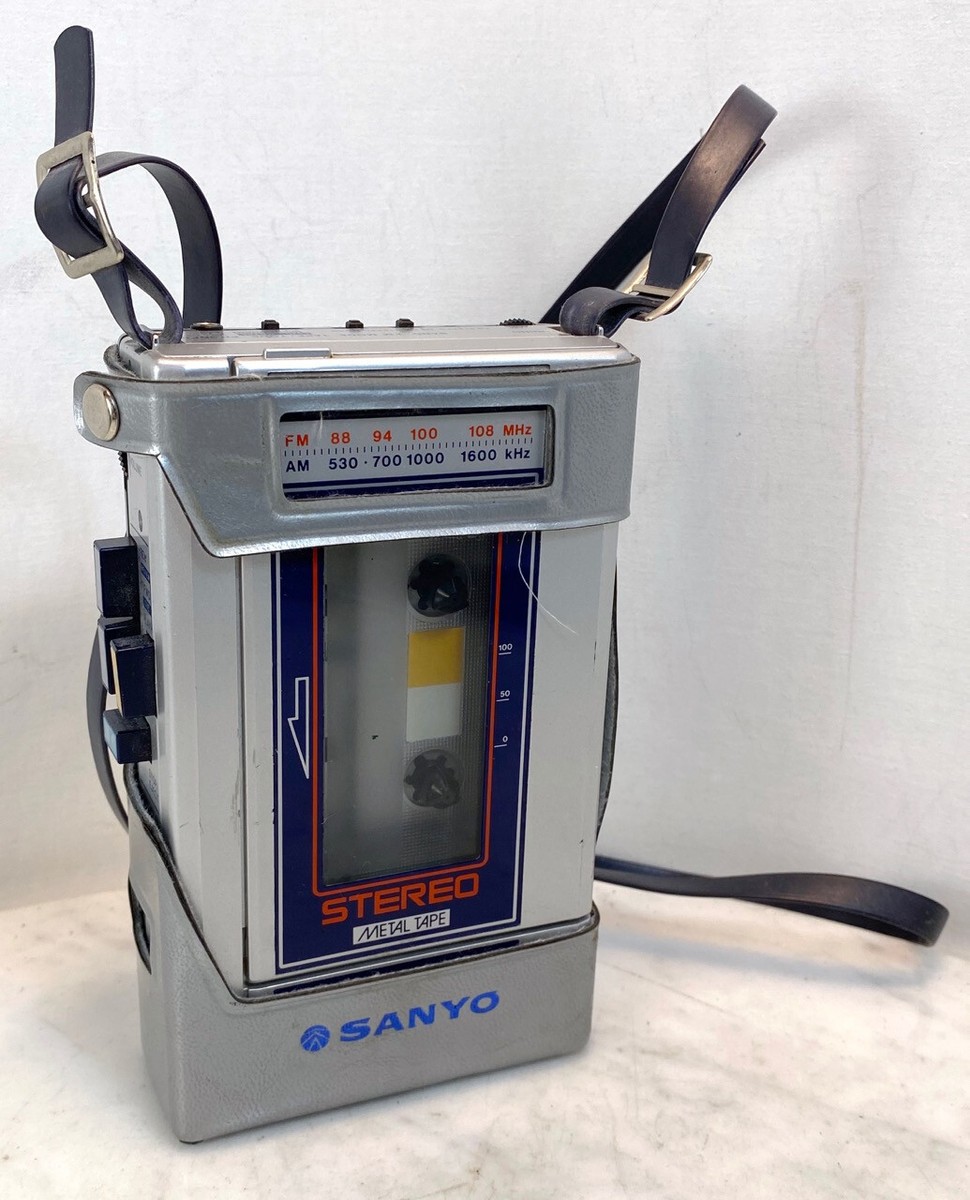 昭和レトロ SANYO MR-G306 カセットプレイヤー実働 箱付き Vintage SANYO AM FM Radio Cassette Tape Player + Case. M-G30 JAPAN