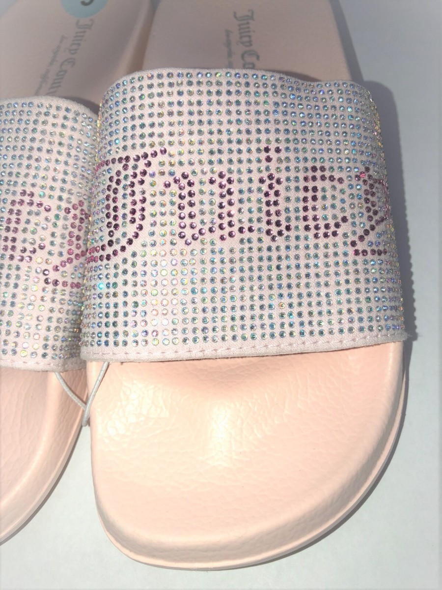 【Juicy Couture】DIAMANTE SLIDE ロゴ ラインストーン サンダル Juicy Couture Women's Wander Rhinestone Sparkle Glitter Logo