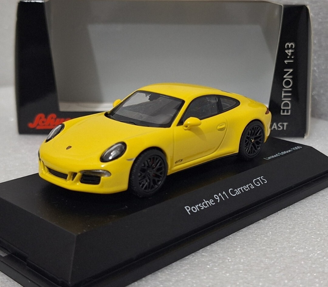 Schuco】※難あり Porsche 911Carrera 4 GTS Schuco】※難あり Porsche
