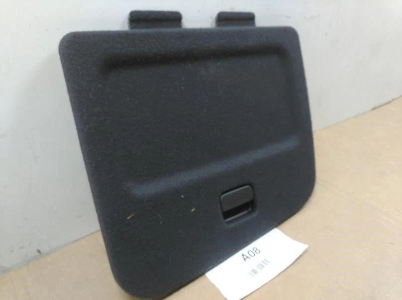 Audi A6 3.2 Quattro 2006 lado izquierdo del conductor compartimento de almacenamiento trasero tapa cubierta Foto 2 de 4