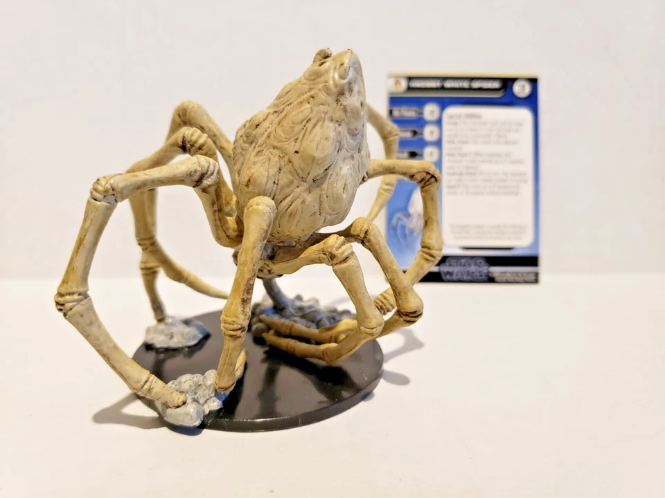 Knobby White Spider - Force Unleashed w/Card - Star Wars Miniatures - Image 3 of 4