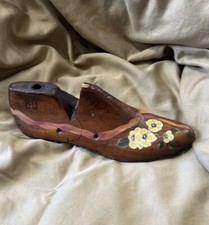 Vintage Women s Wooden Shoe Form Tole Painted