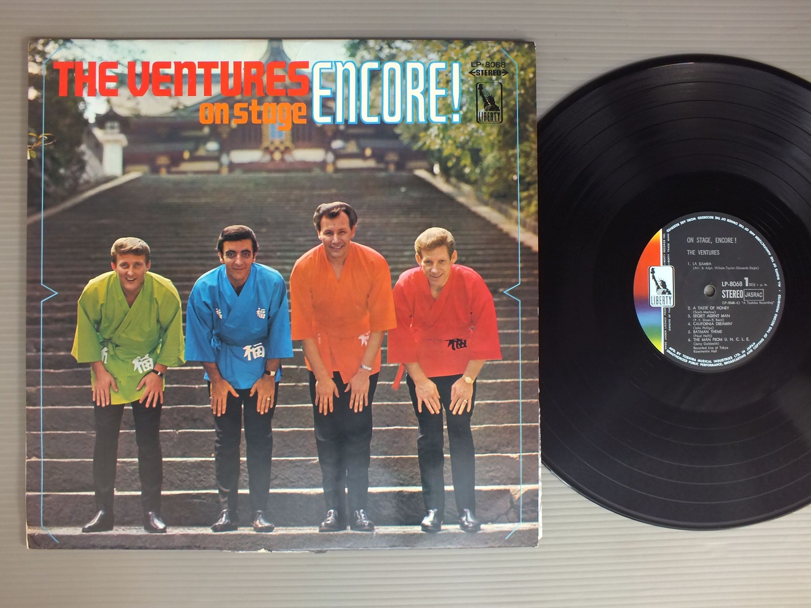 VENTURES/ON STAGE ENCORE JPN LP8068