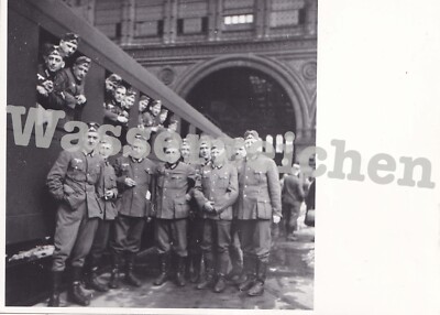 Foto II. Weltkrieg 1940 Truppentransport vom Anhalter Bhf 12x12 cm (AN2051)