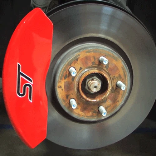 Juego de 4 cubiertas de pinzas de disco de freno MGP rojas delanteras + traseras Ford Focus "ST" 2013-2018 Foto 4 de 4